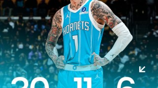 中超直播-美媒批詹皇失误+不回防葬送比赛！近七战场均28+8 名嘴还恶意诋毁？|詹姆斯|湖人|勒布朗·詹姆斯|勒布朗|东契奇_新浪体育_新浪新闻