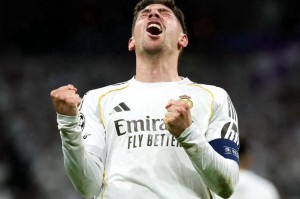 足坛一夜动态：皇马3-0曼城！巴黎5-2切尔西 阿森纳1-1绝平