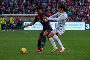 记者：国米与热那亚高层周五会面谈德温特，球员将国米列为首选