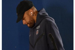 法甲直播-内马尔基本赛季报销，加盟巴黎6年伤缺120场