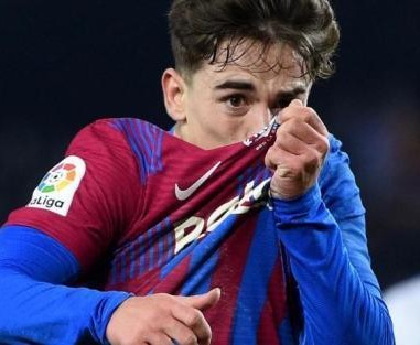 足球直播在线观看免费观看-还不和加维续约，巴萨到底在拖什么？